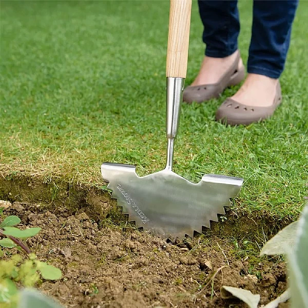 Kent & Stowe Stainless Steel Edging Iron - Image 2