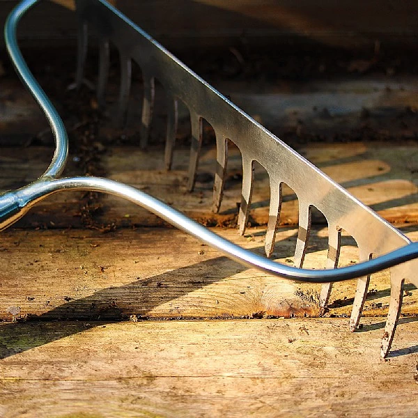 Kent & Stowe Stainless Steel Long Handled Soil Rake - Image 6