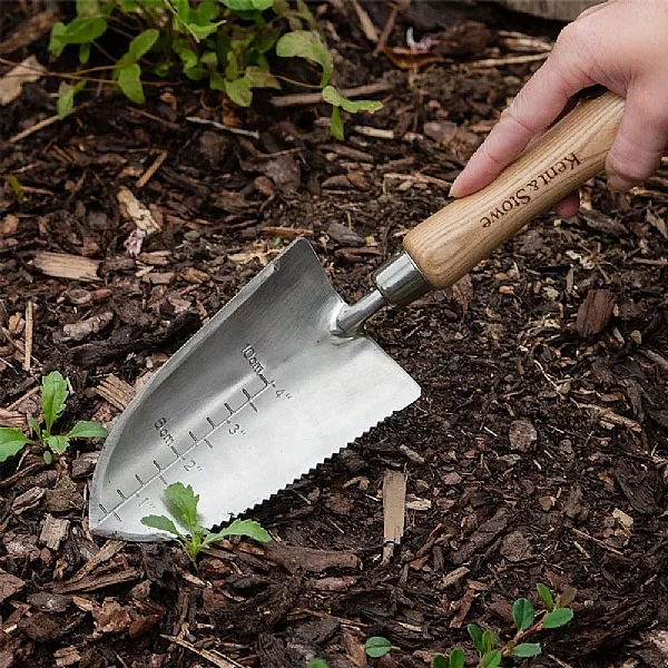 Kent & Stowe Stainless Steel Capability Trowel - Image 5